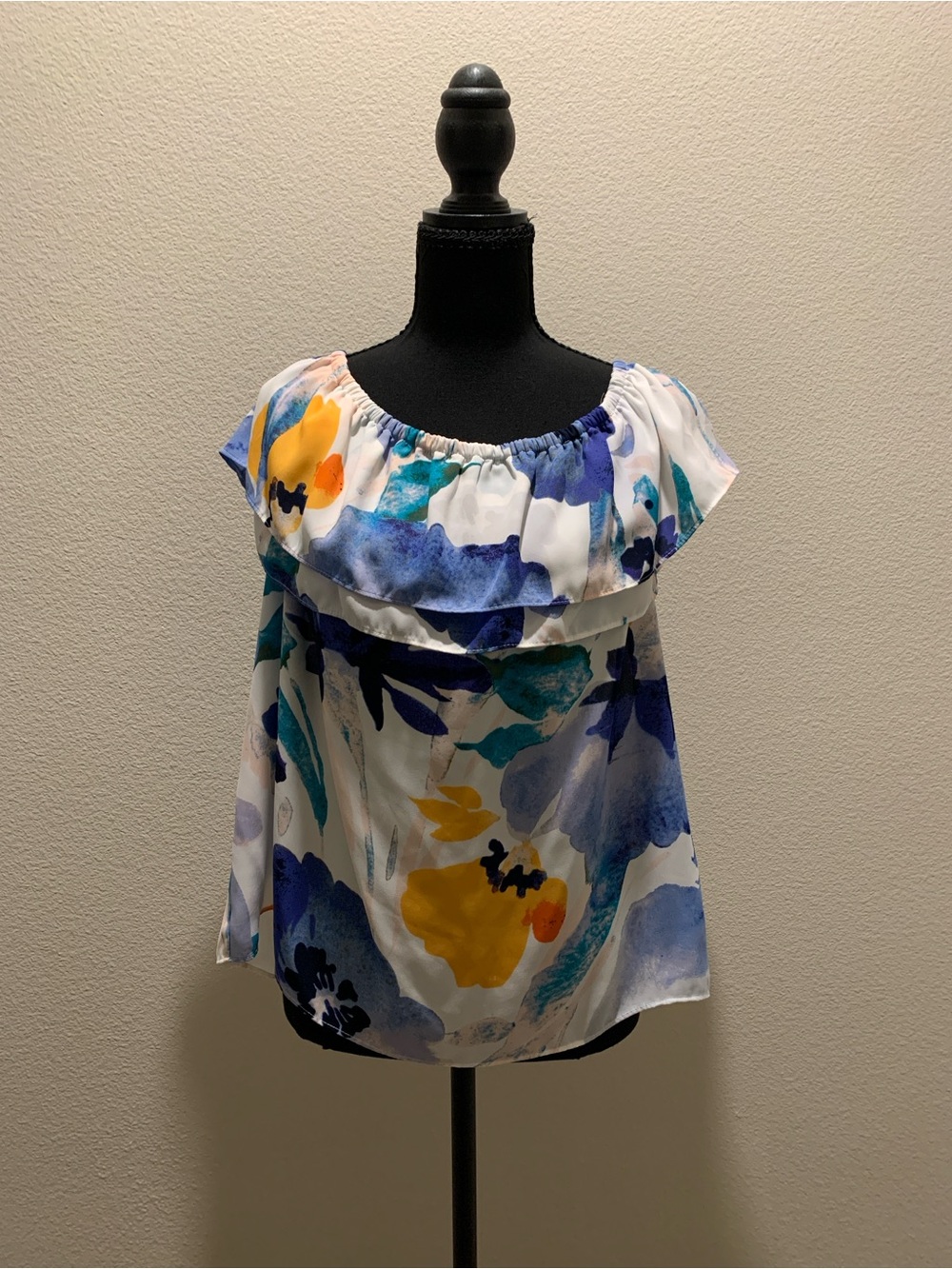 BOLD elements White Off-Shoulder Top with Blue & Yellow Floral Print (Size L)